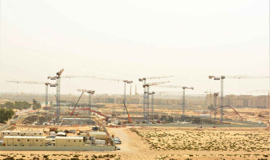 Raimondi Middle East erects eleven flat-top tower cranes at Aljada, Sharjah