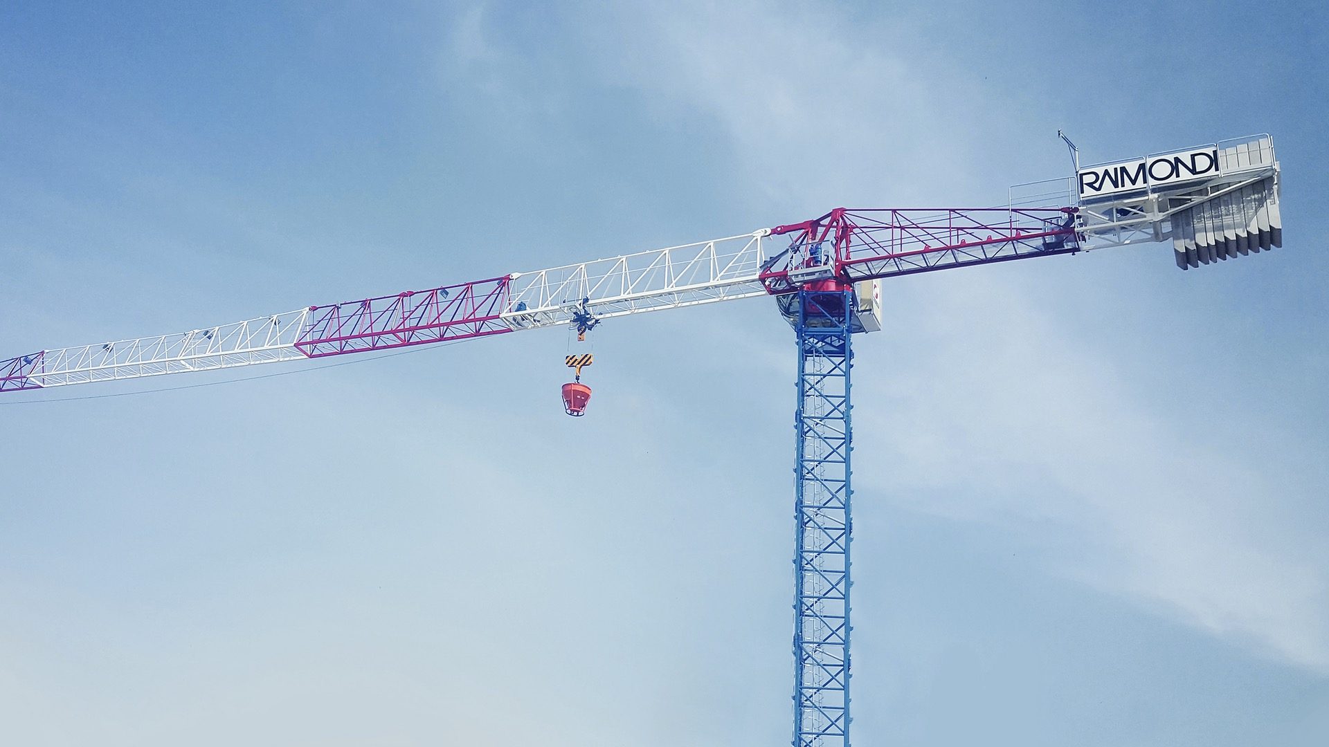 Raimondi Cranes MRT159 featured in the global construction media