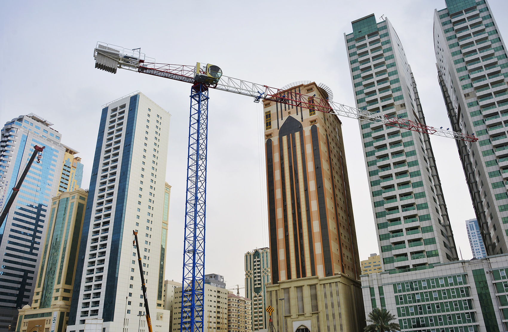 Cranes Today: Raimondi takes the heat in the UAE