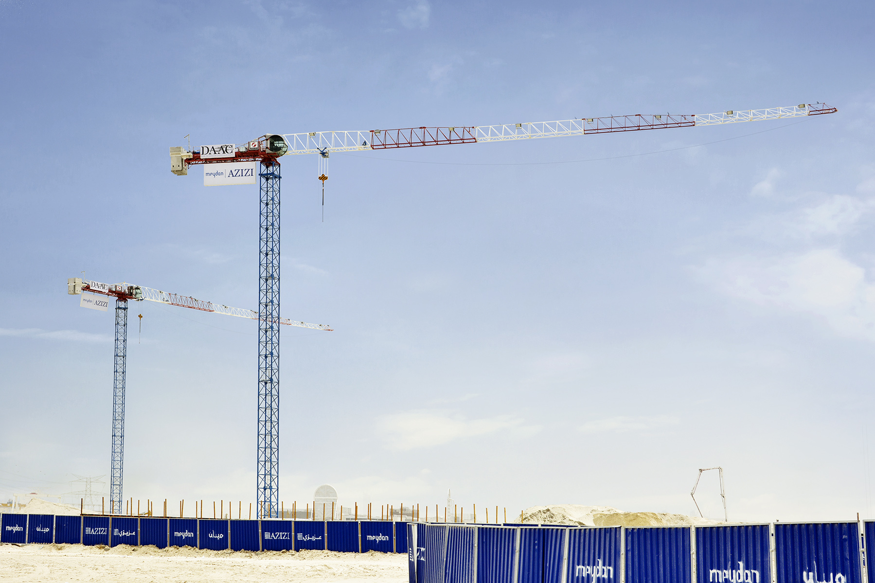 Gulf Construction: UAE contractor DAAC buys Raimondi tower cranes