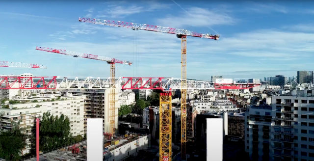 Concrete News: Quattro gru Raimondi flattop al lavoro nel cuore di Parigi