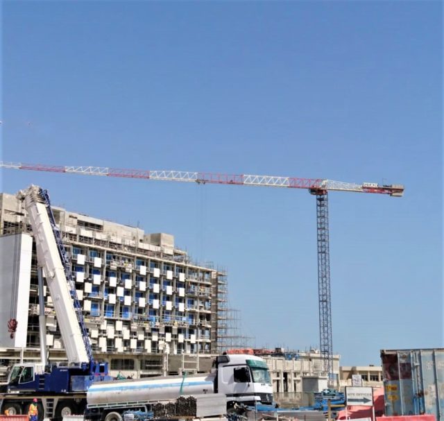 Raimondi Middle East continues to see consistent GCC activity with the deployment of five flattop tower cranes across the UAE and Qatar