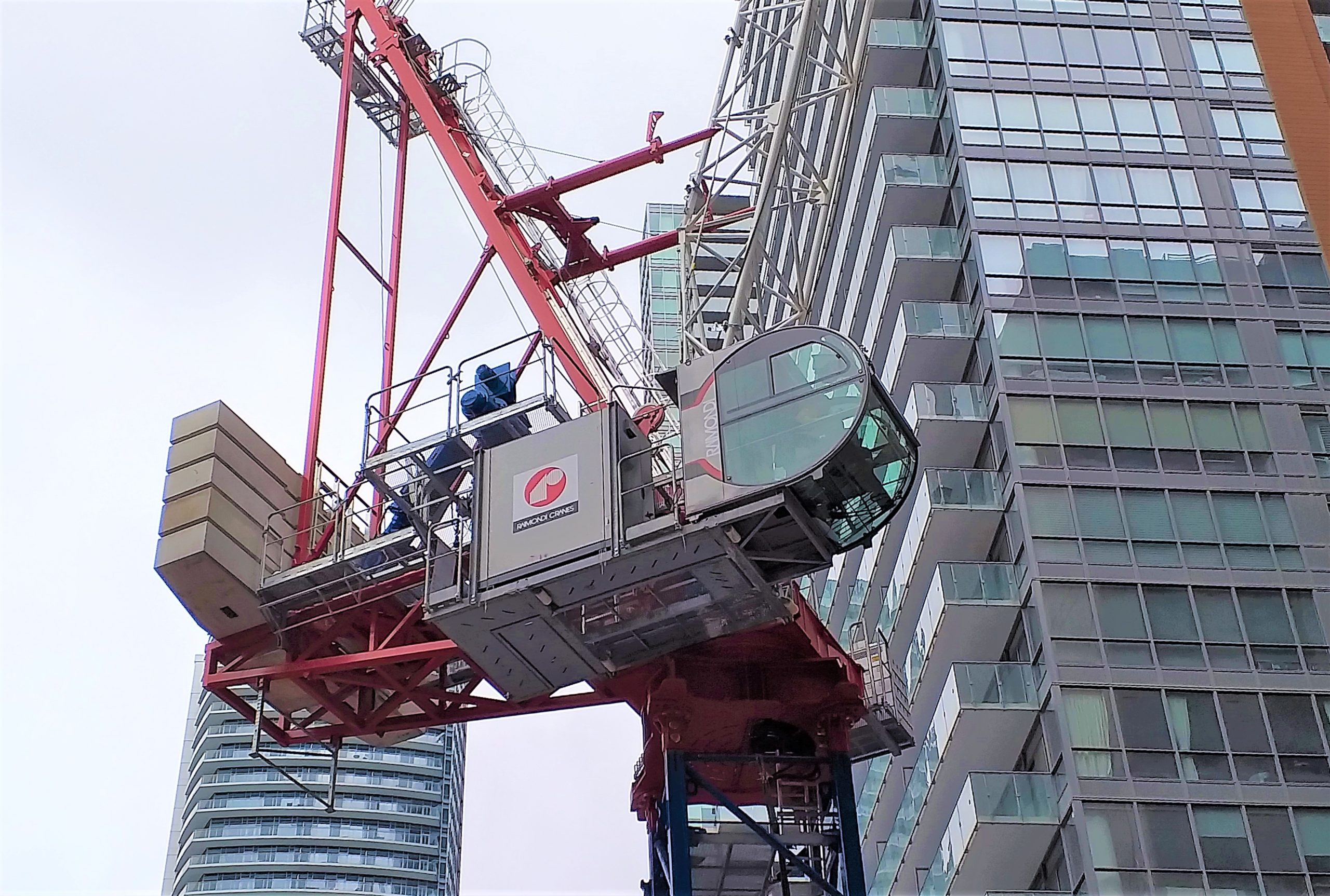 American Cranes & Transport: Raimondi luffers at work in Toronto