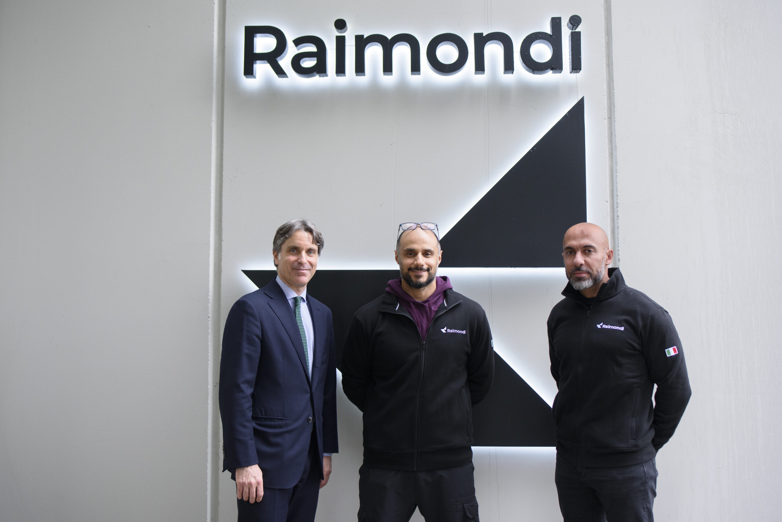 Raimondi Cranes annuncia la nomina di Luigi Maggioni come CEO, inaugurando una nuova fase di espansione aziendale attraverso una serie di nuove iniziative